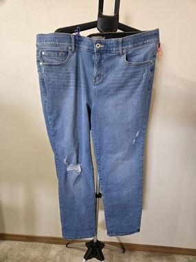 Torrid Bombshell Straight Jeans 22R